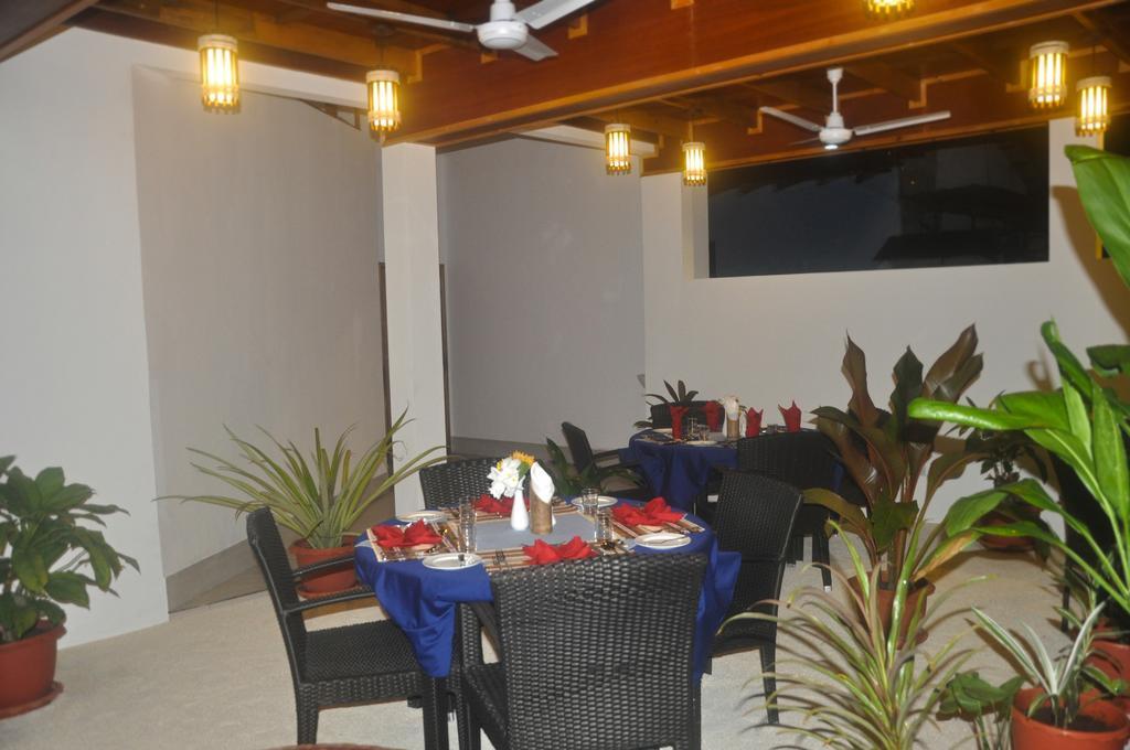 Rasdhoo Relax Inn Екстер'єр фото