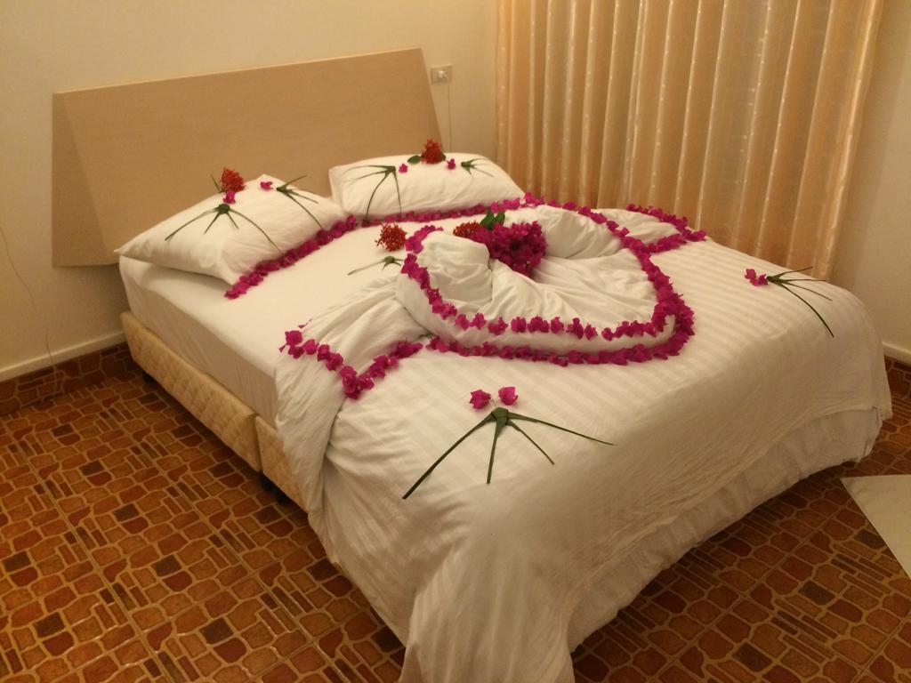 Rasdhoo Relax Inn Екстер'єр фото